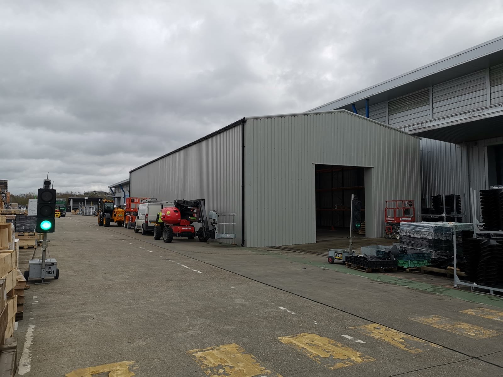 Commercial and industrial building